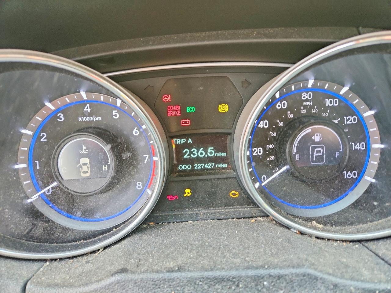 2014 HYUNDAI SONATA GLS photo 9