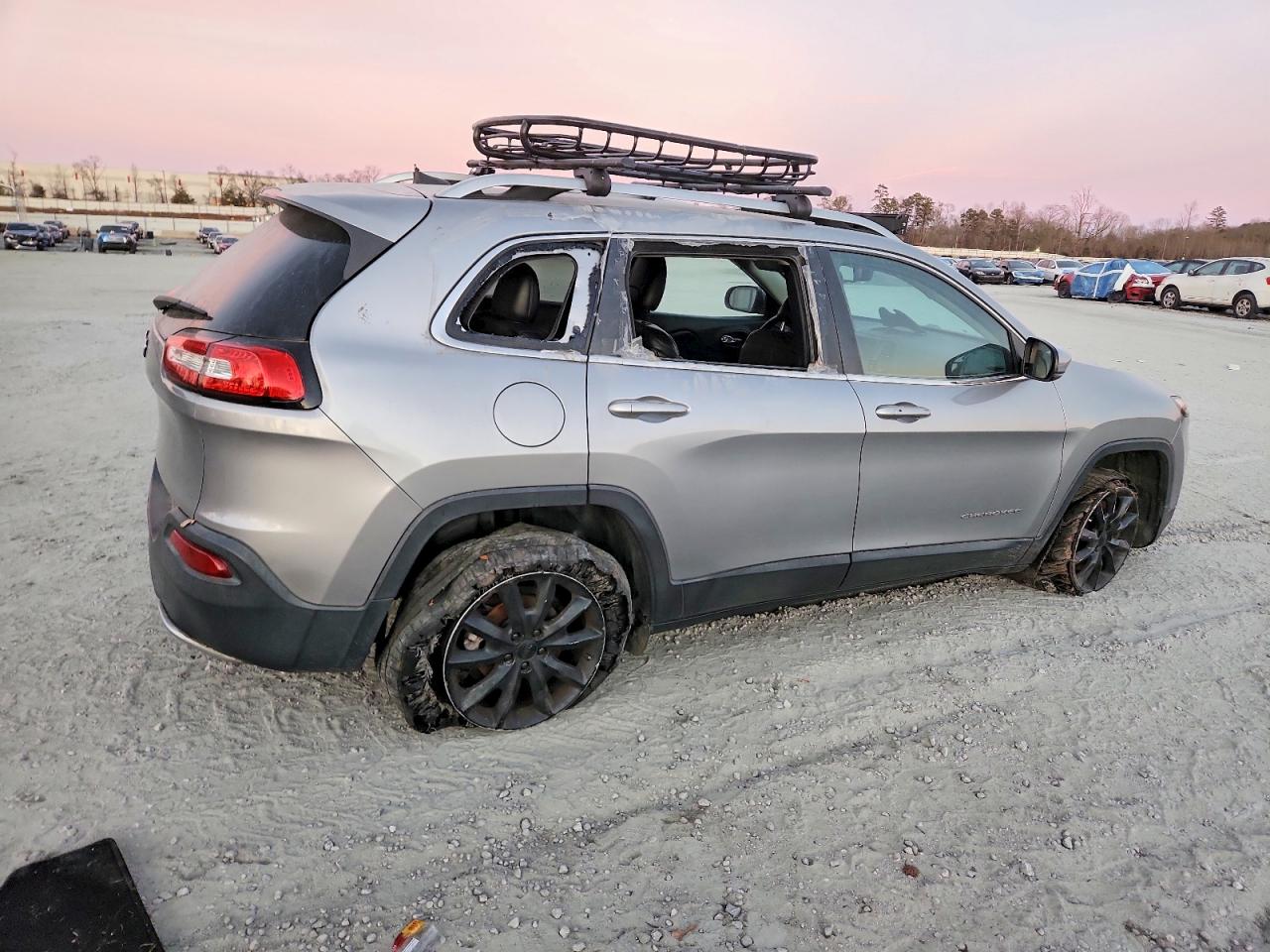 2017 JEEP CHEROKEE LIMITED photo 3