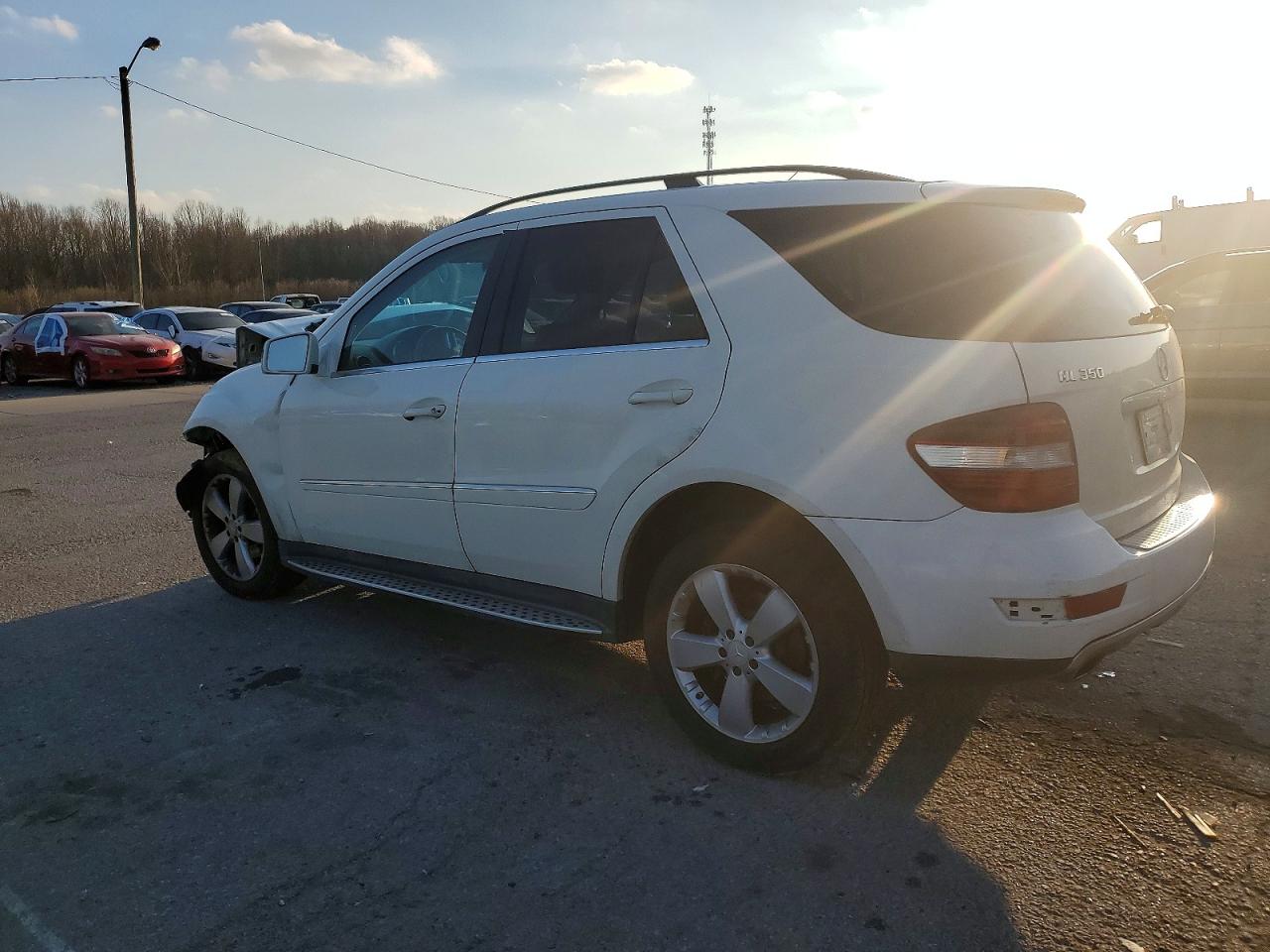 2011 MERCEDES-BENZ ML 350 4MATIC photo 2