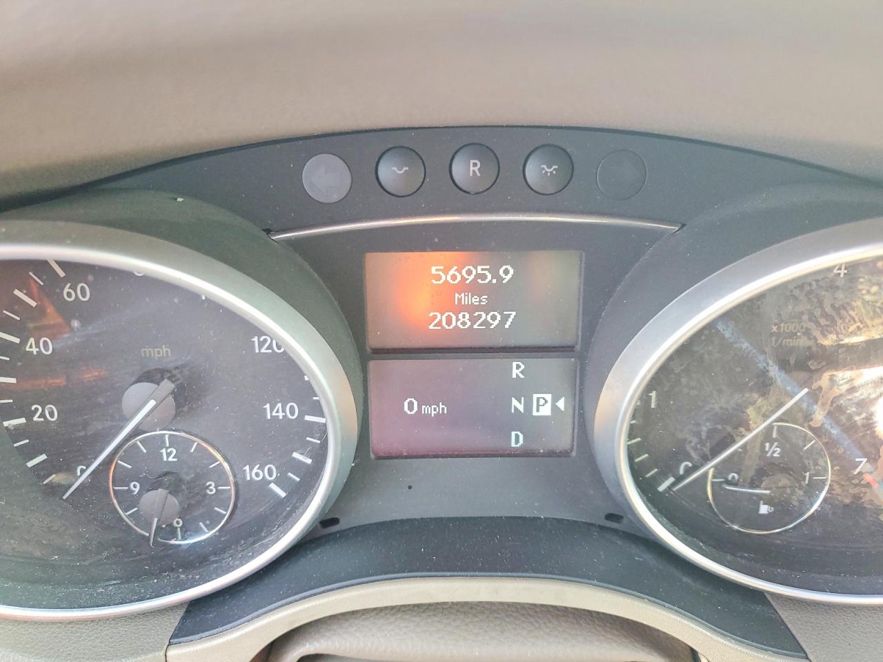 2011 MERCEDES-BENZ ML 350 4MATIC photo 9