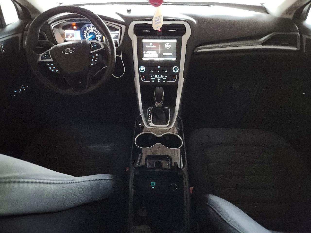 2016 FORD FUSION SE photo 15