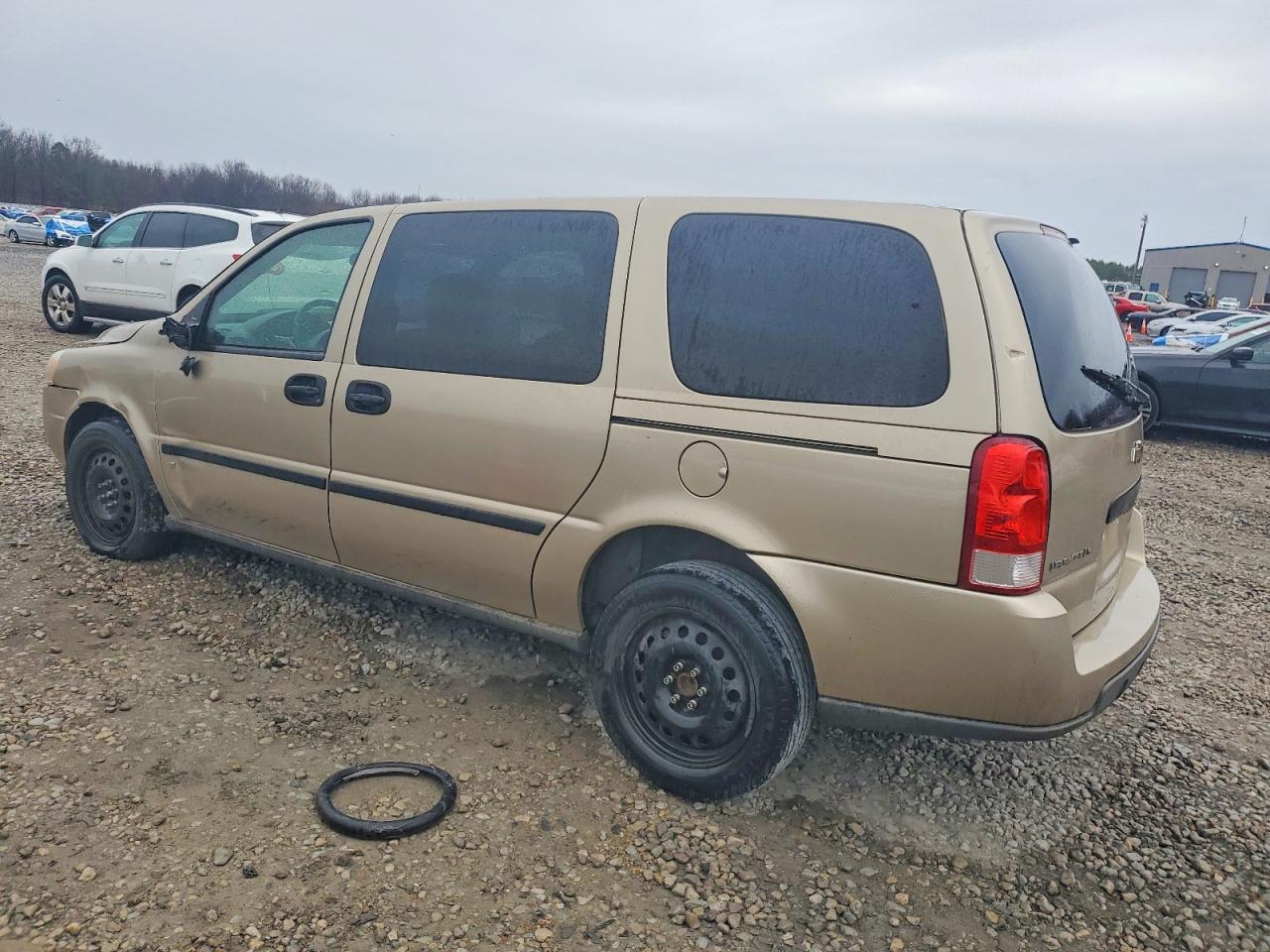 2006 CHEVROLET UPLANDER LS photo 2