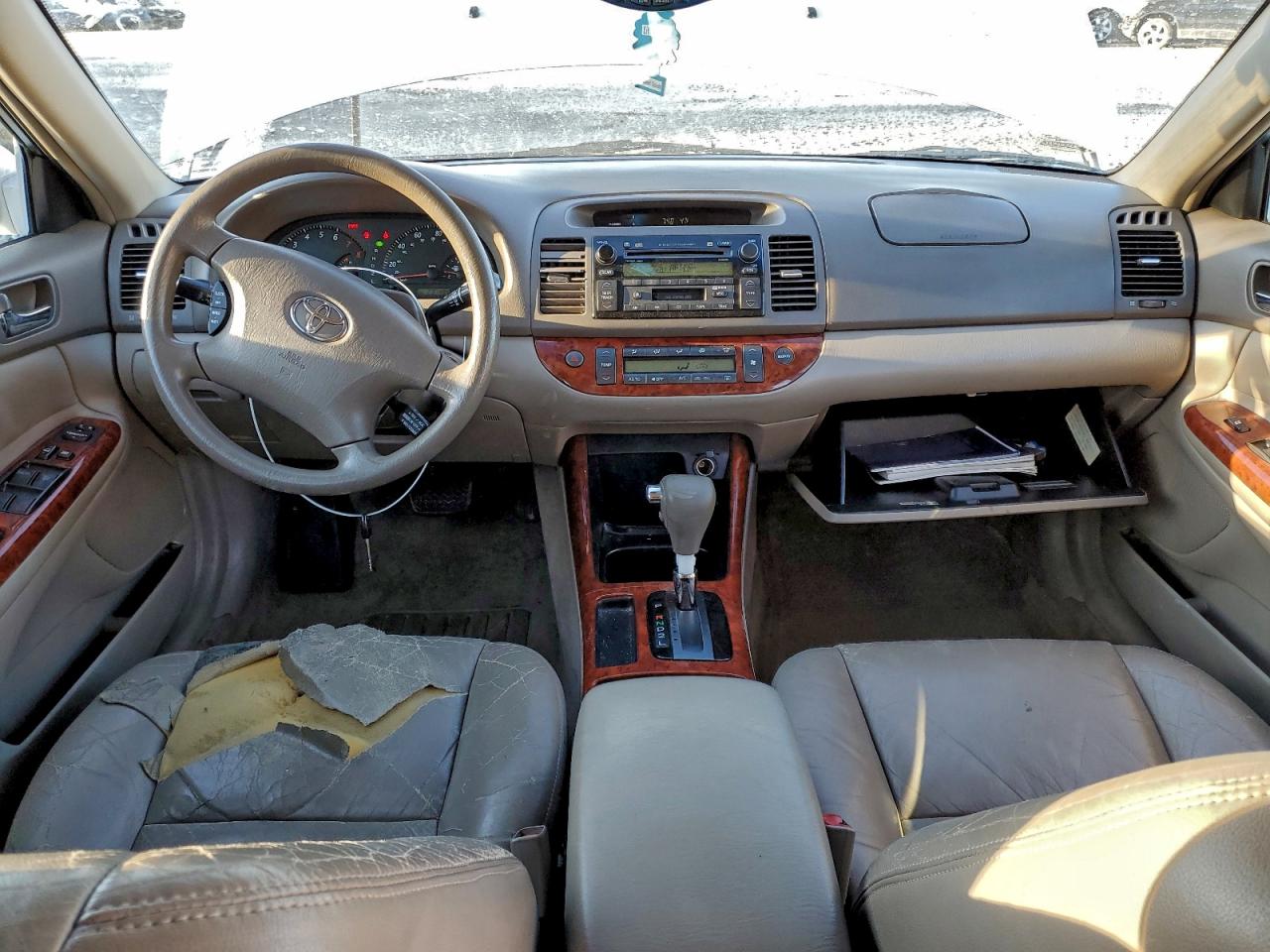 2003 TOYOTA CAMRY LE photo 15
