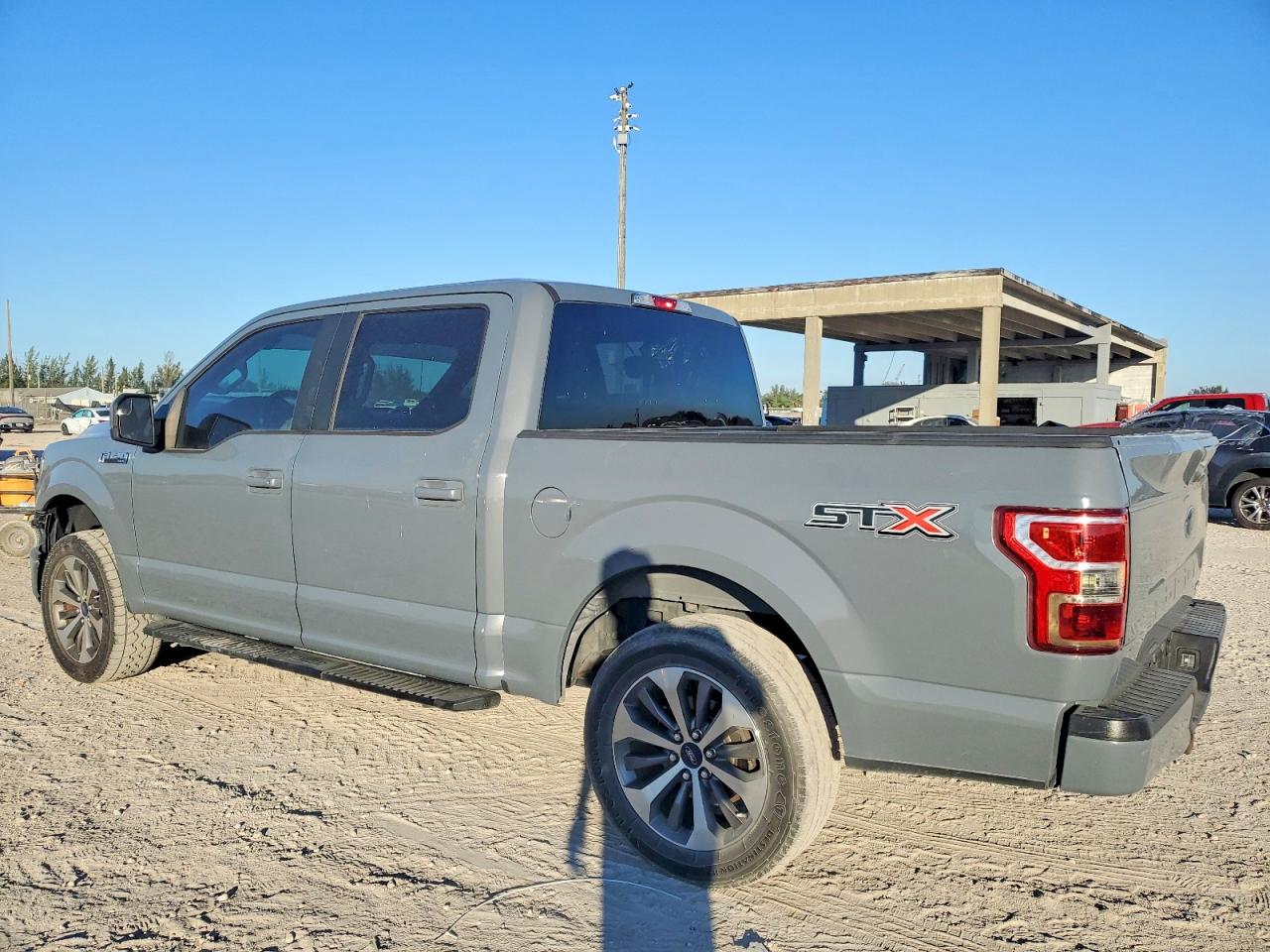 2019 FORD F150 SUPERCREW photo 2