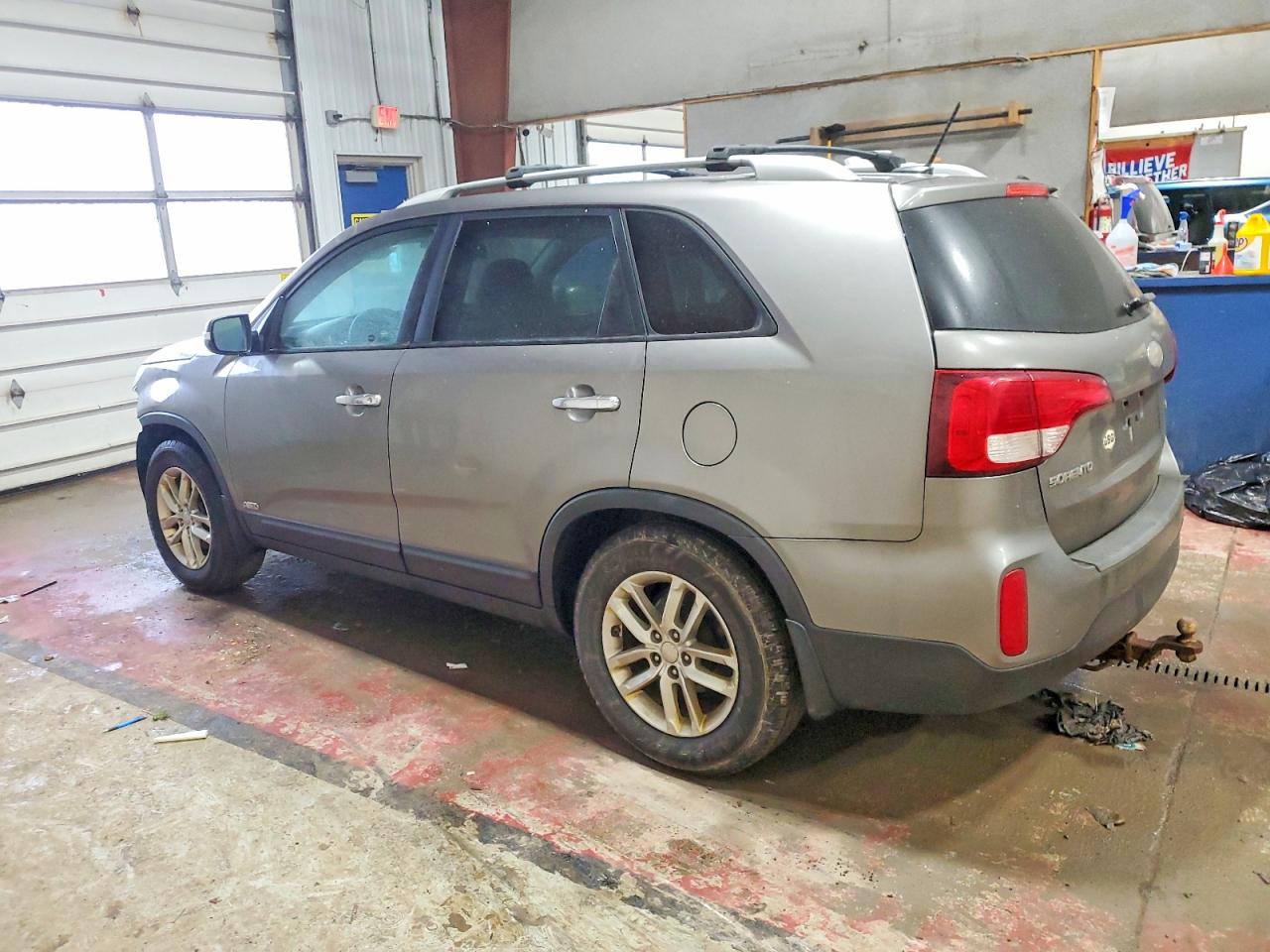 2015 KIA SORENTO LX photo 3