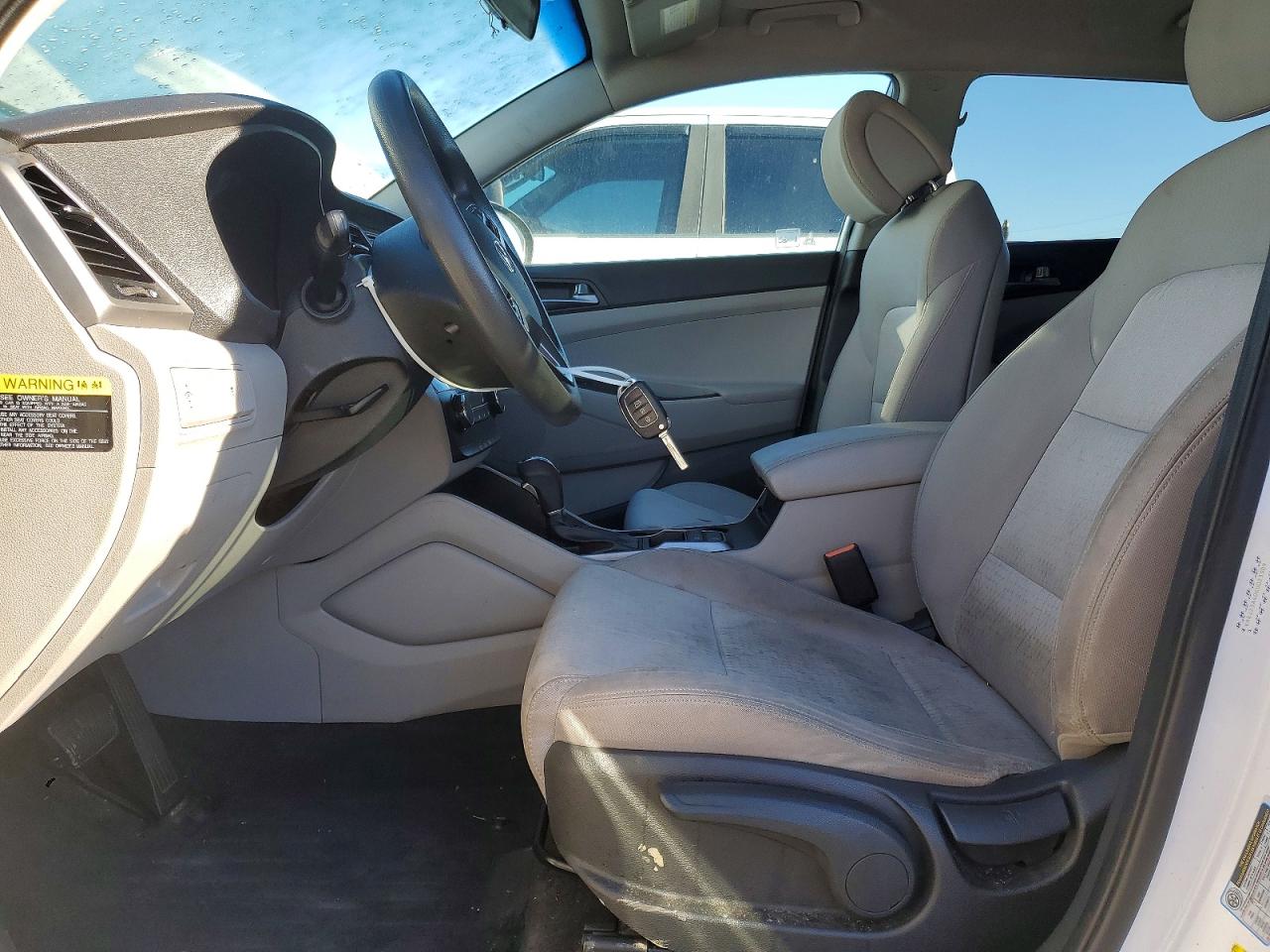 2016 HYUNDAI TUCSON SE photo 7