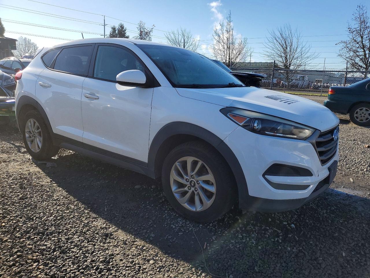 2016 HYUNDAI TUCSON SE photo 4
