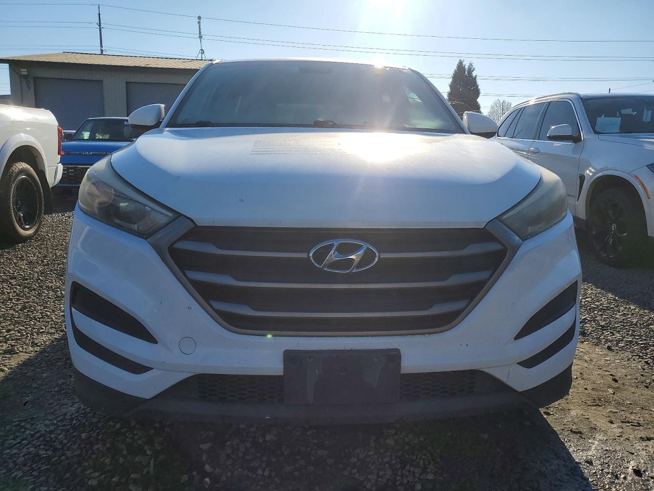 2016 HYUNDAI TUCSON SE photo 5
