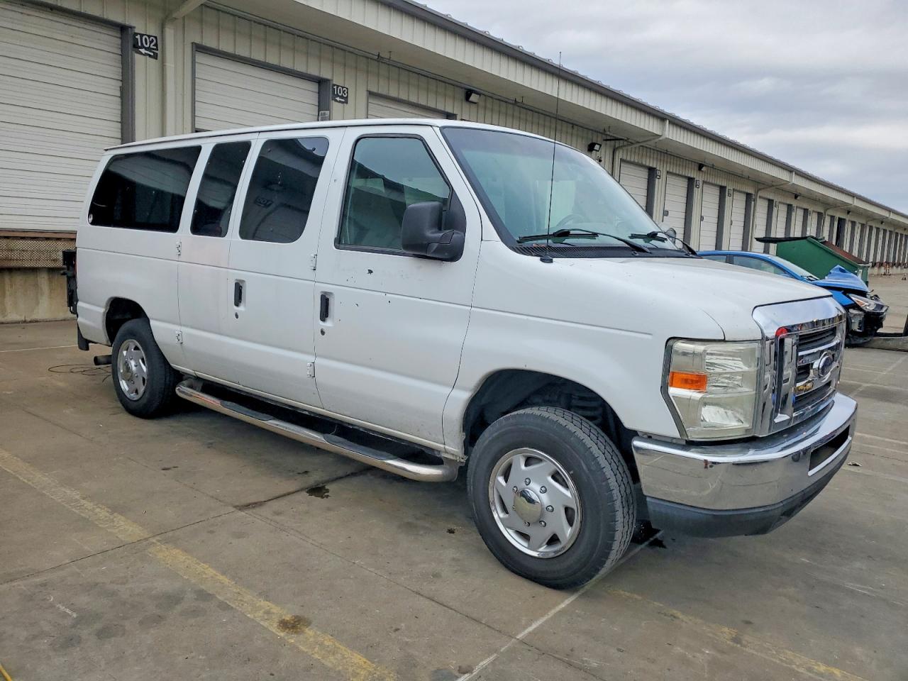 2008 FORD ECONOLINE E350 SUPER DUTY WAGON photo 4