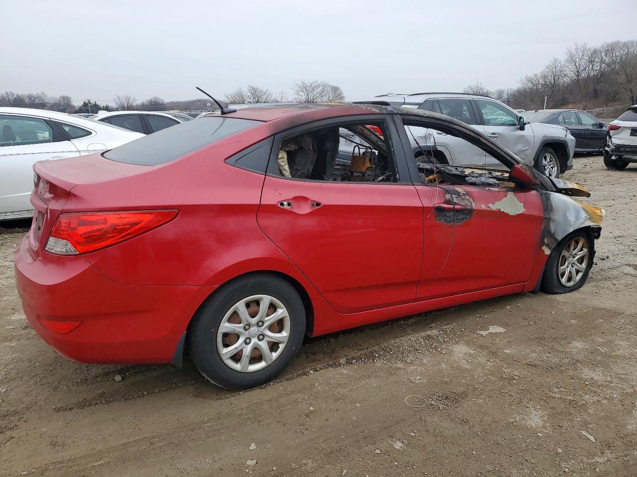 2012 HYUNDAI ACCENT GLS photo 3