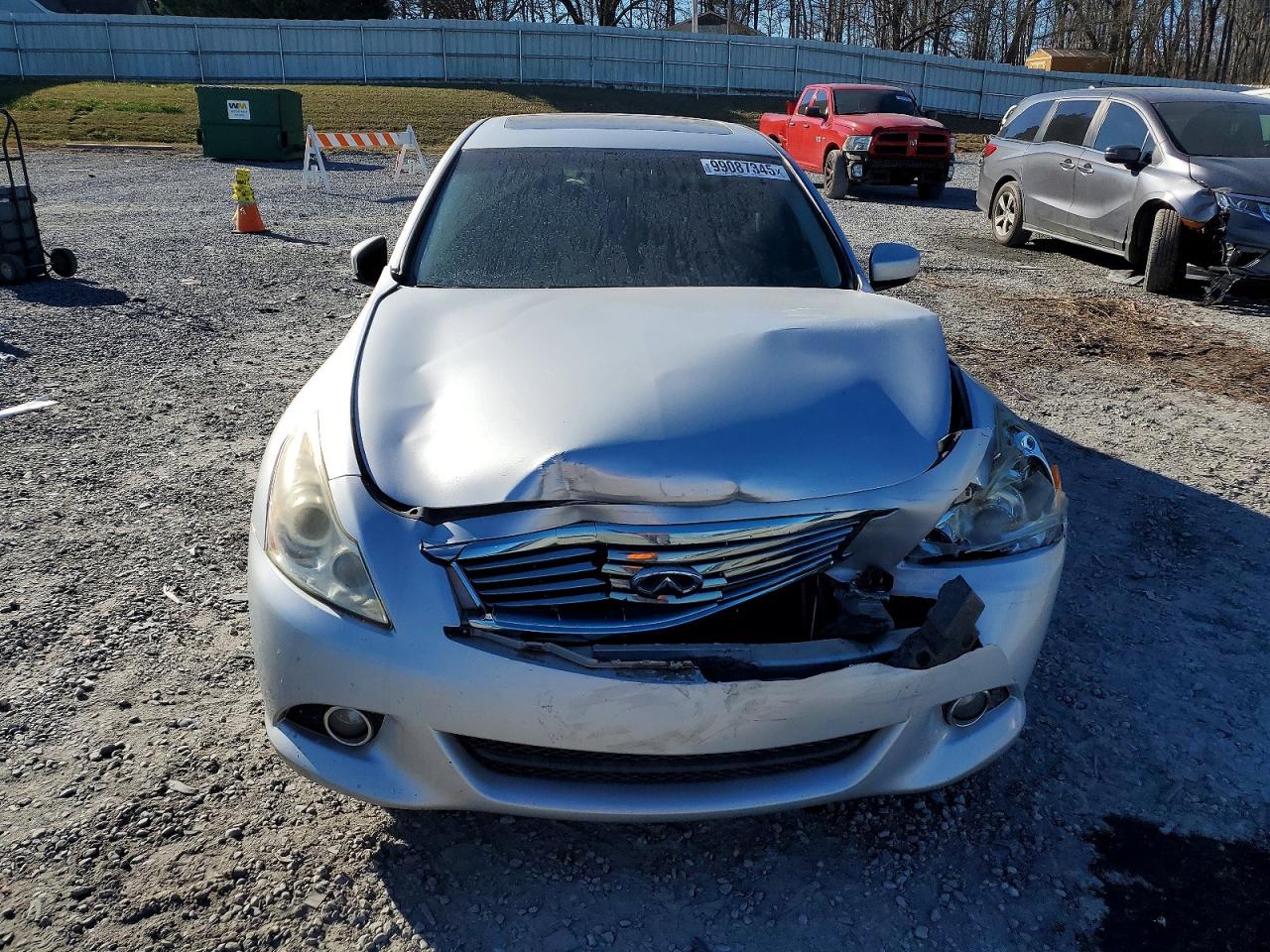 2012 INFINITI G37 BASE photo 5