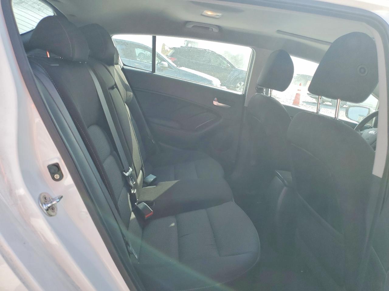 2017 KIA FORTE LX photo 10