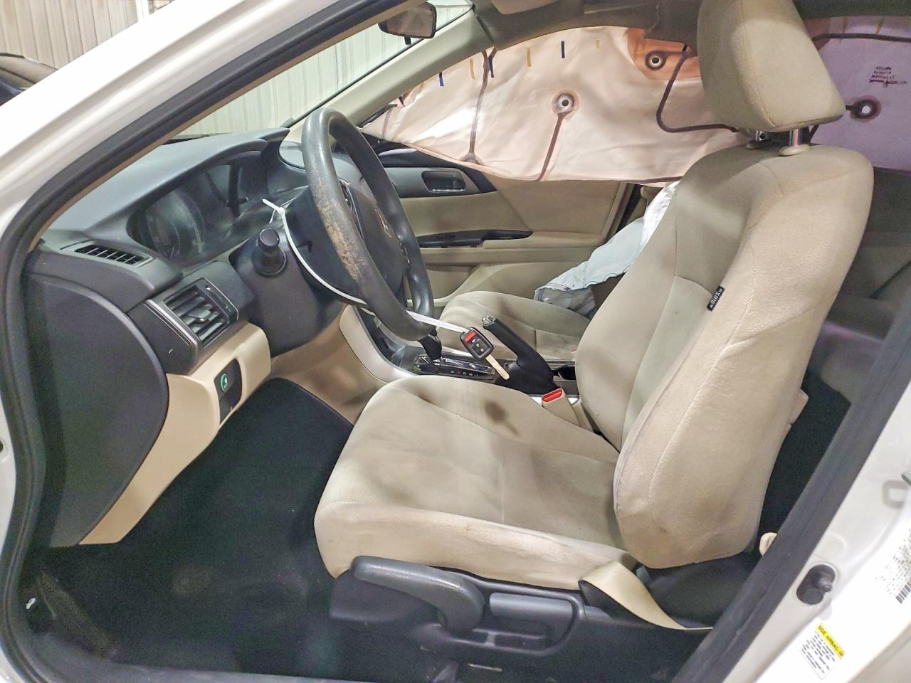 2013 HONDA ACCORD LX photo 7