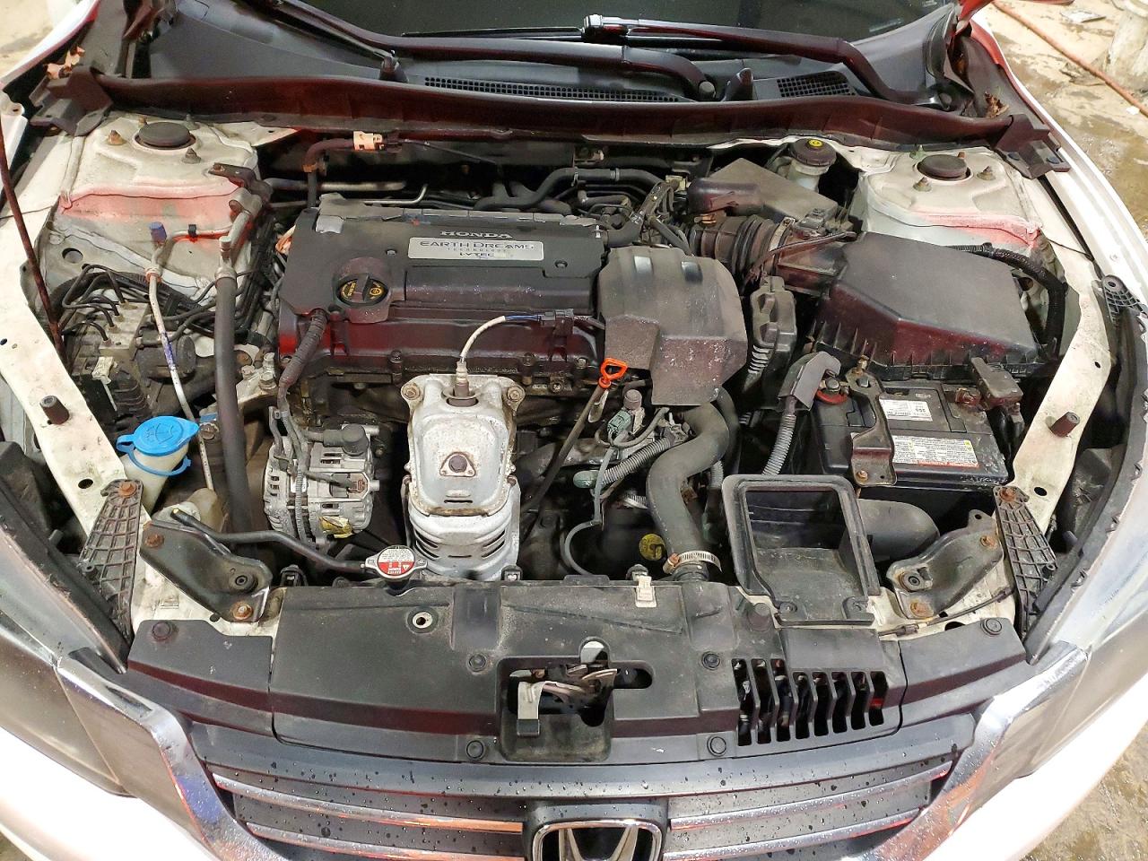 2013 HONDA ACCORD LX photo 11