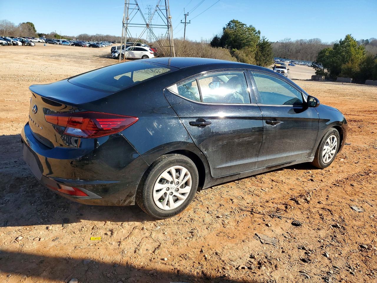 2019 HYUNDAI ELANTRA SE photo 3