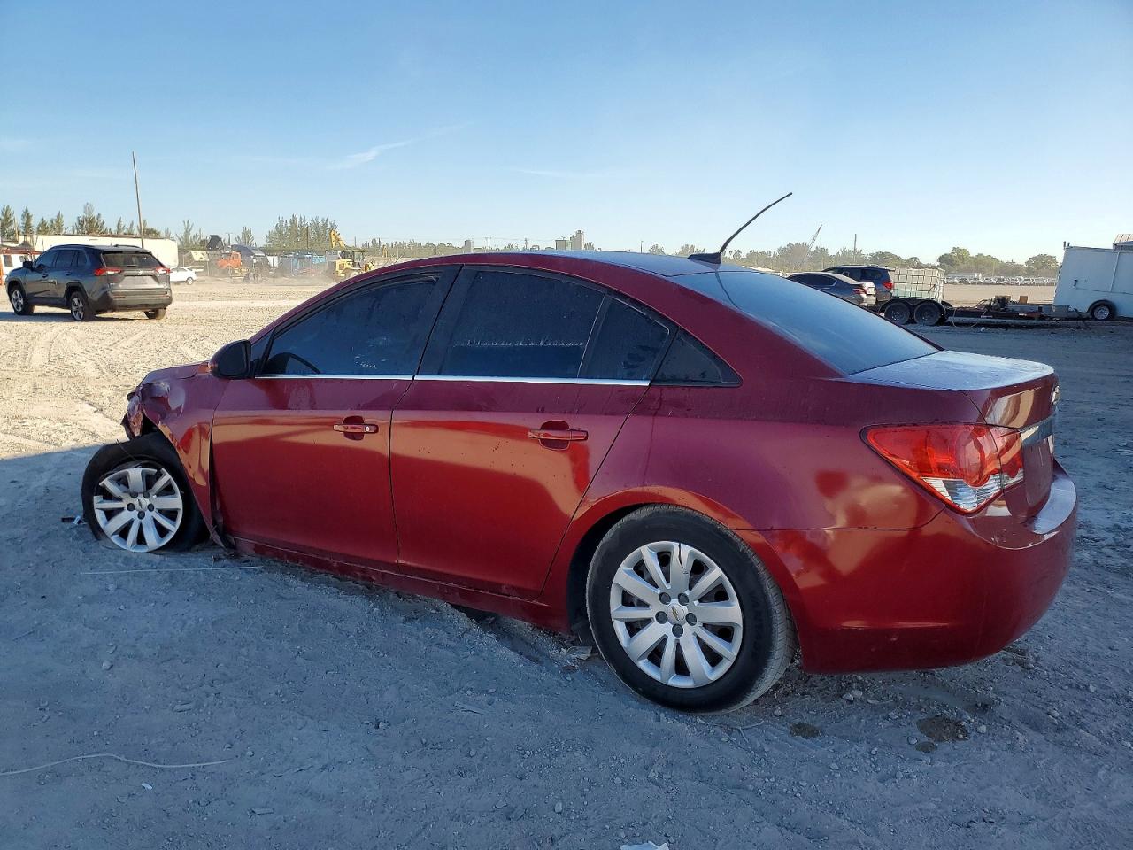2011 CHEVROLET CRUZE LT photo 2