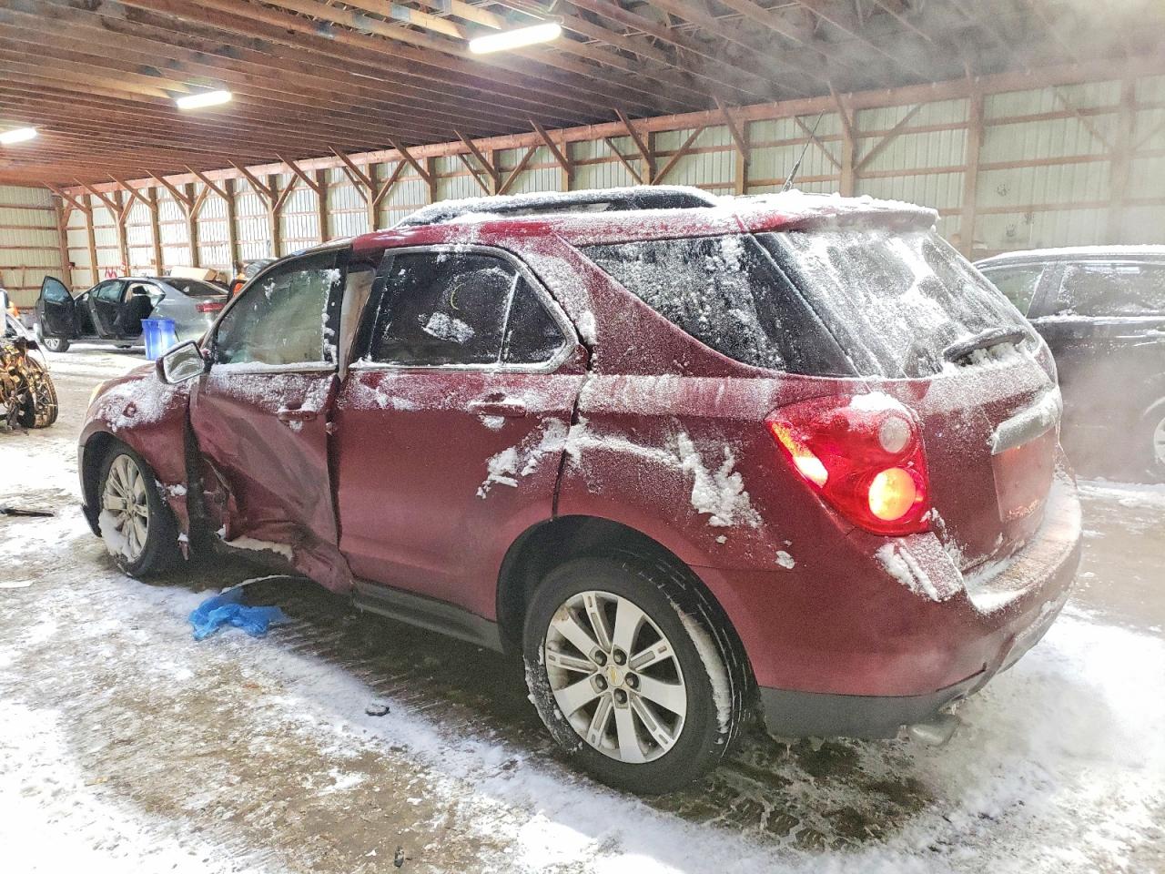 2010 CHEVROLET EQUINOX LT photo 2