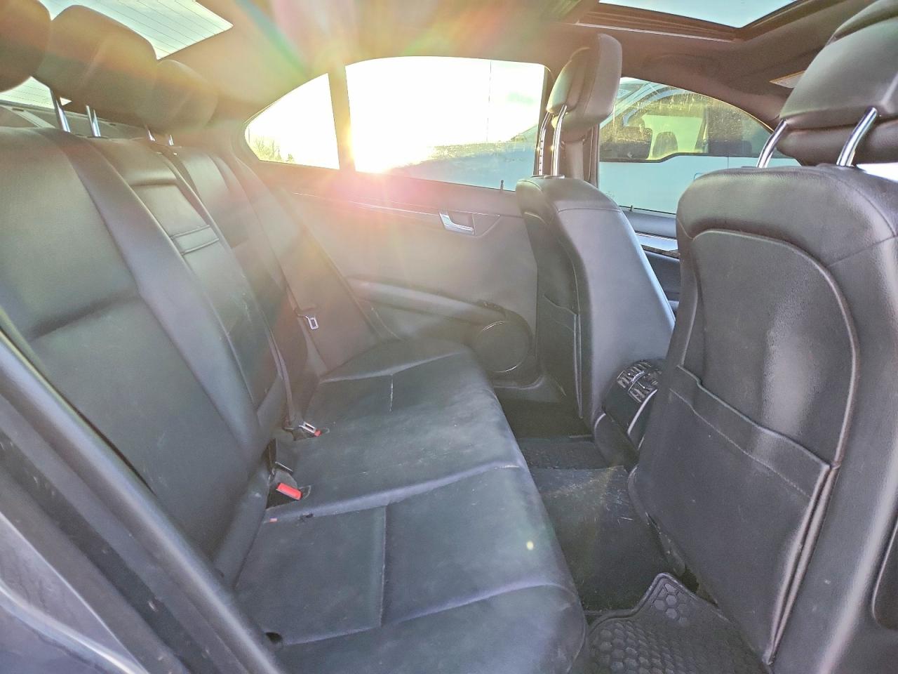2011 MERCEDES-BENZ C 300 4MATIC photo 19