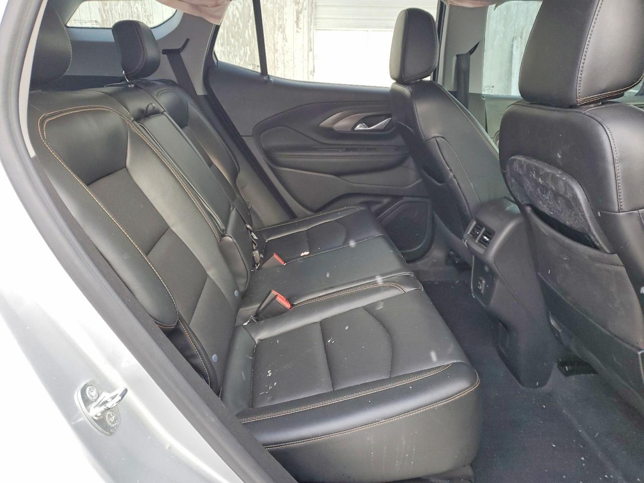2020 GMC TERRAIN SLT photo 11