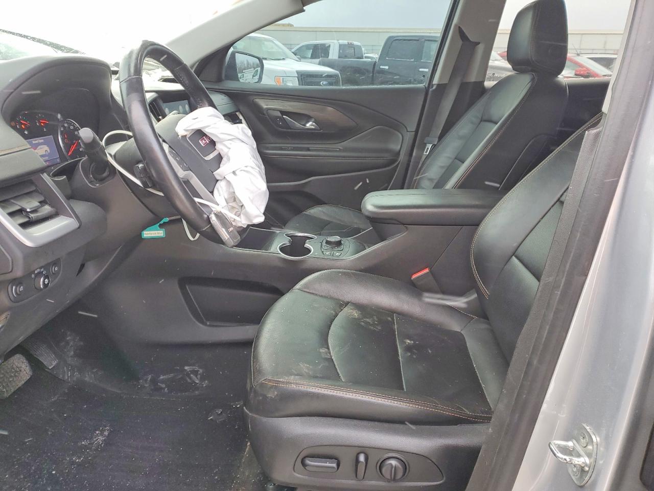2020 GMC TERRAIN SLT photo 7