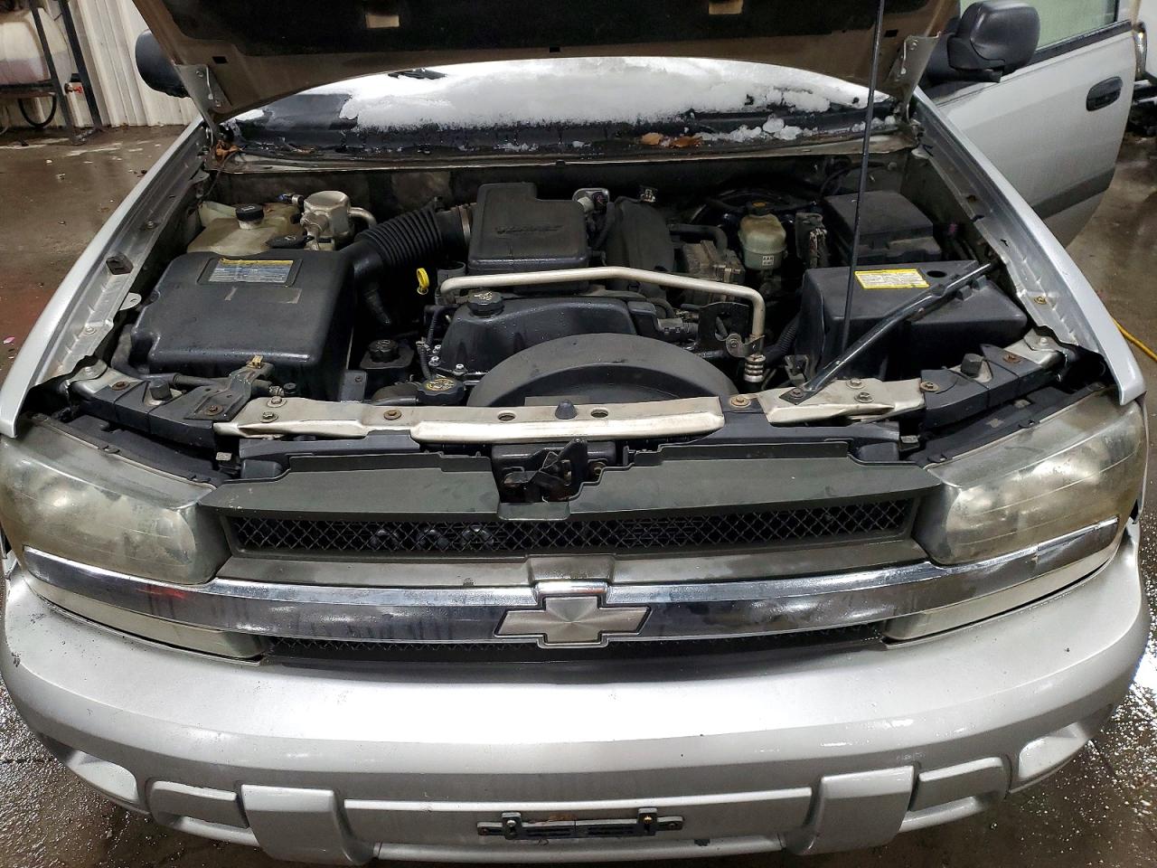 2004 CHEVROLET TRAILBLAZER LS photo 12