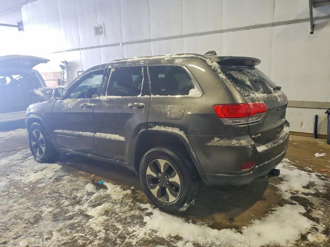 2014 JEEP GRAND CHEROKEE LAREDO photo 5