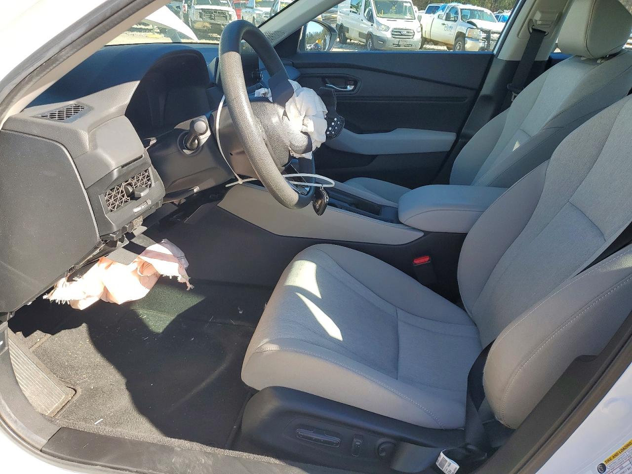2024 HONDA ACCORD EX photo 13