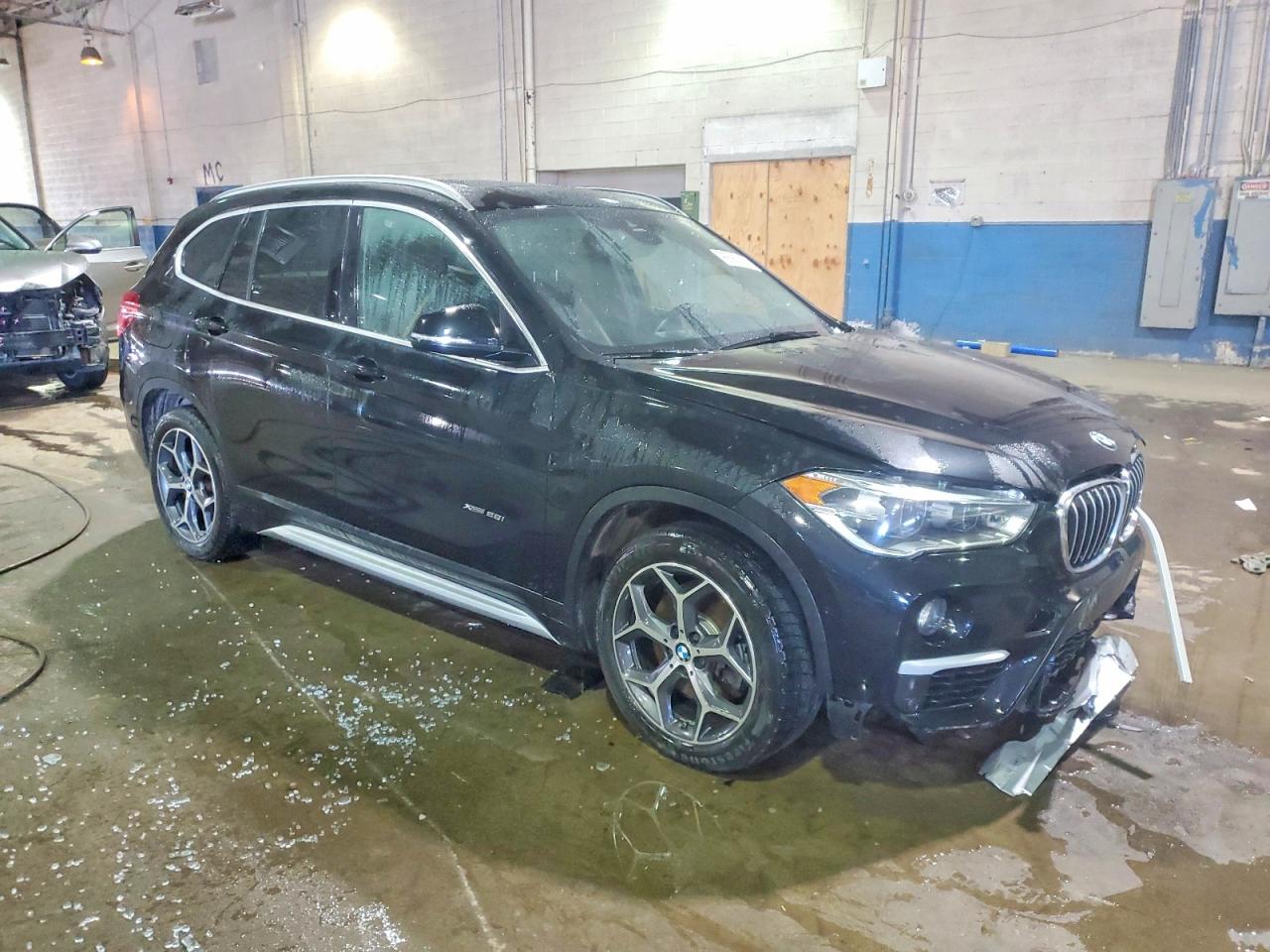 2016 BMW X1 XDRIVE28I photo 4