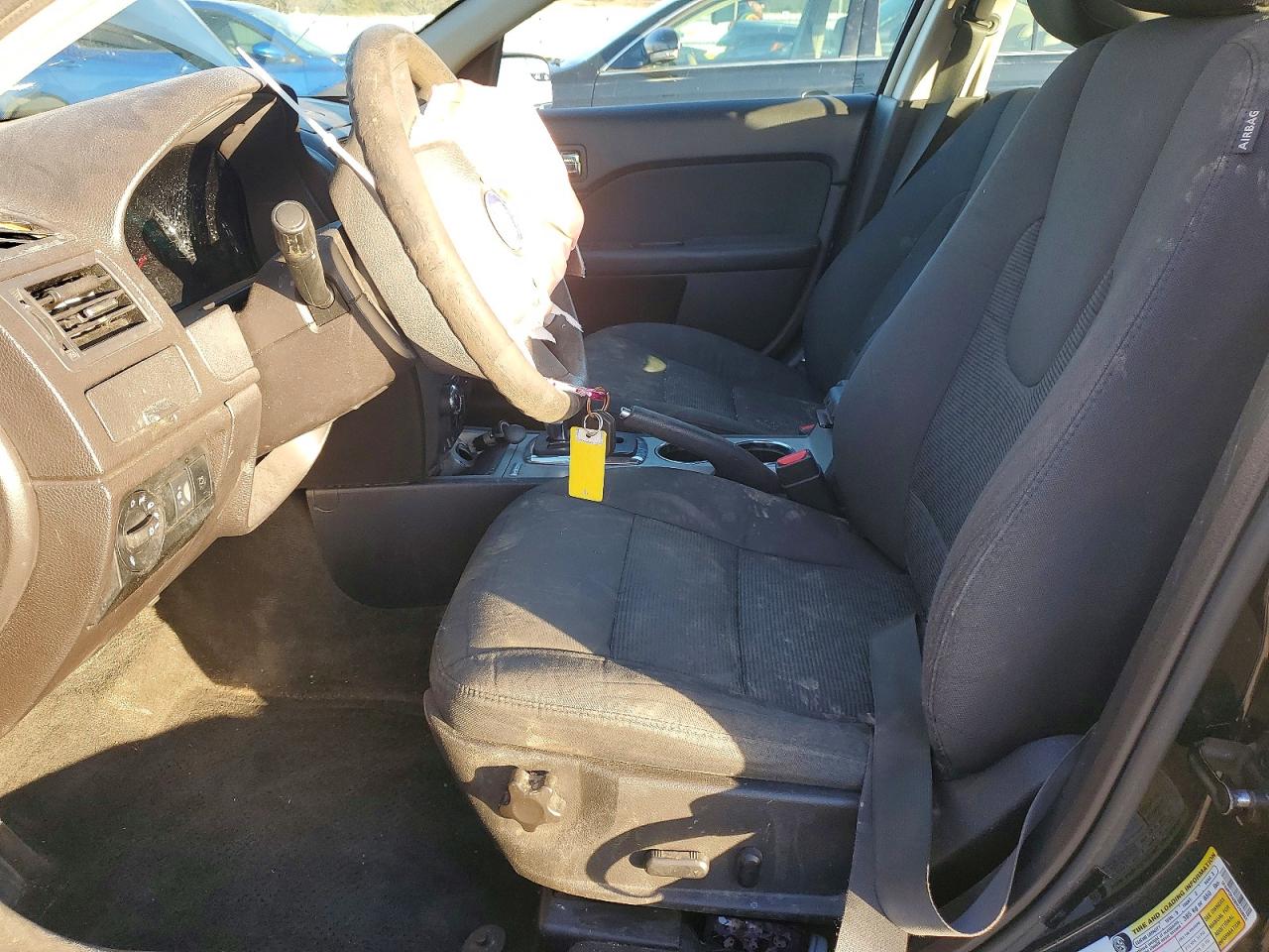 2011 FORD FUSION SE photo 7