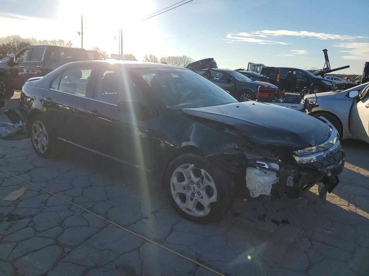 2011 FORD FUSION SE photo 4