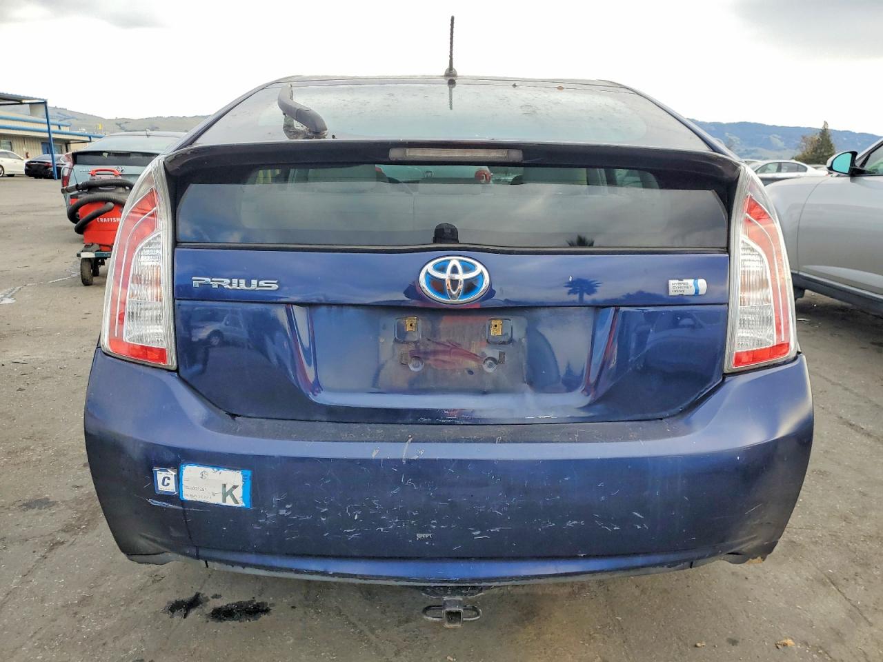 2012 TOYOTA PRIUS photo 6