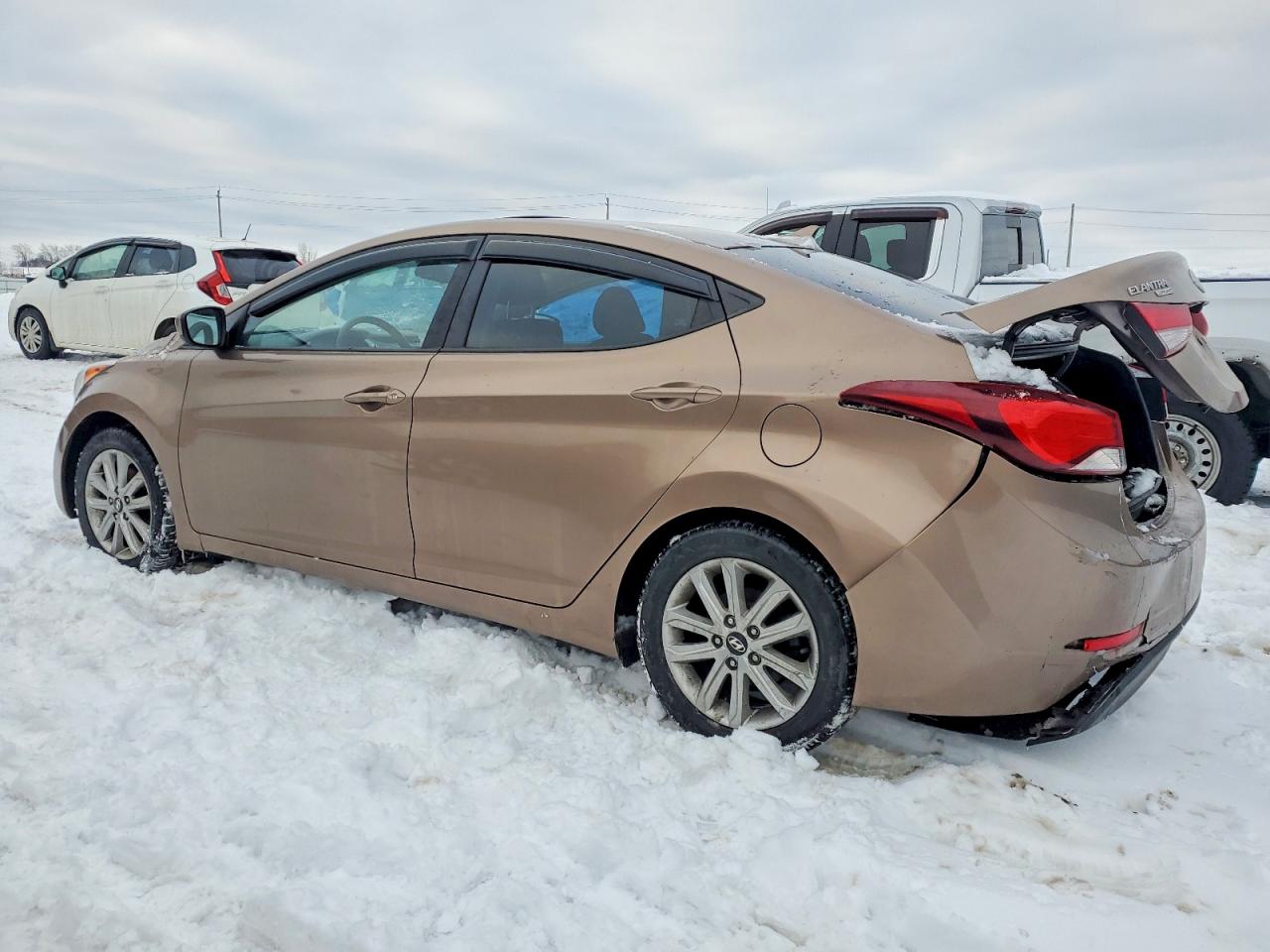 2016 HYUNDAI ELANTRA SE photo 2