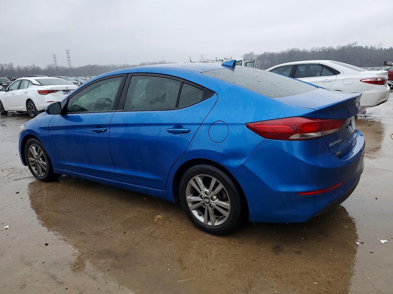 2018 HYUNDAI ELANTRA SEL photo 2