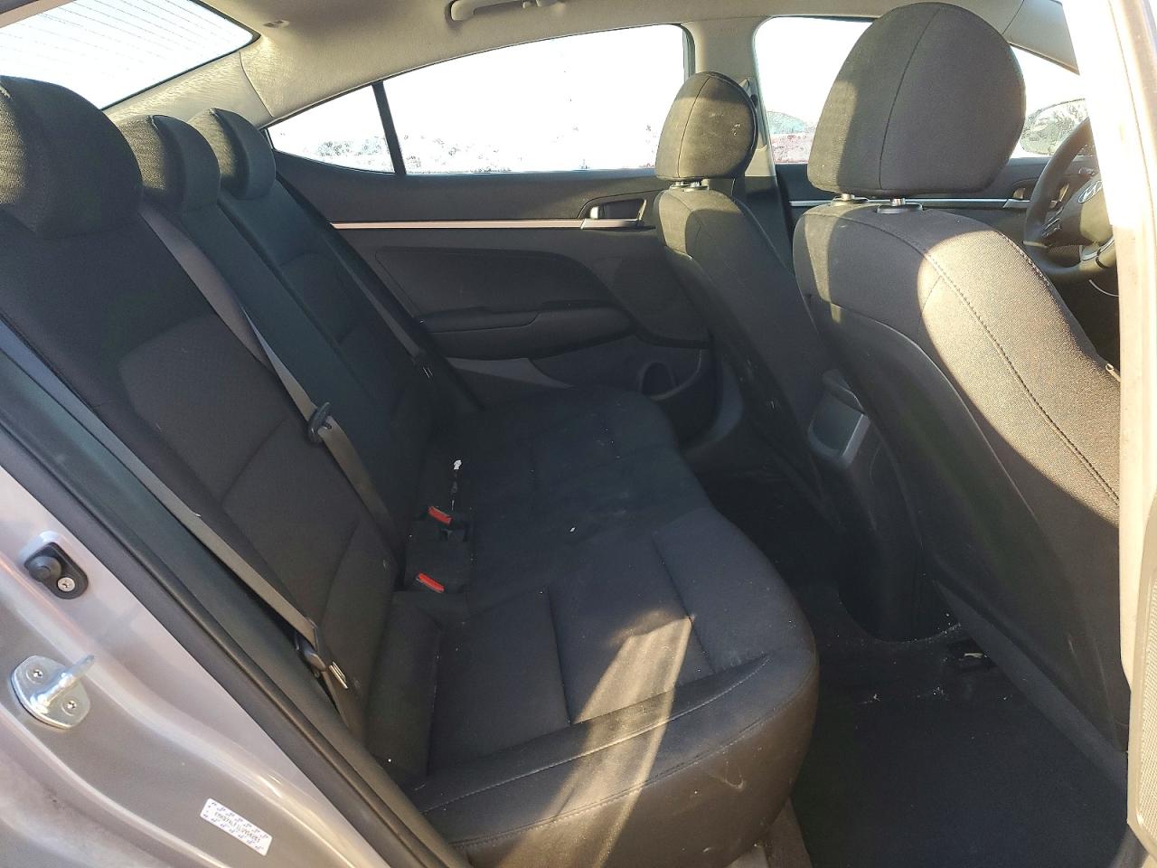 2020 HYUNDAI ELANTRA SE photo 10