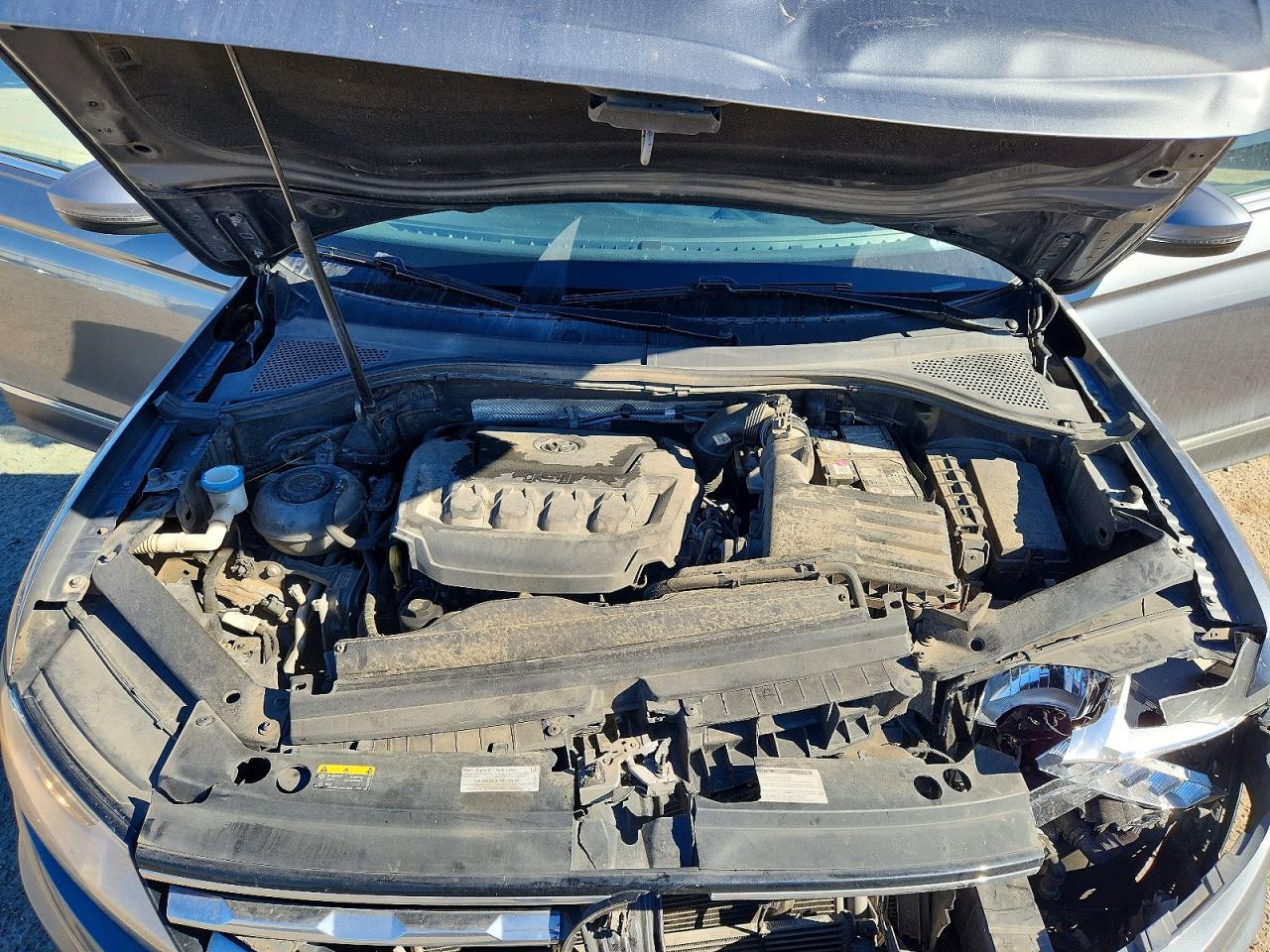 2020 VOLKSWAGEN TIGUAN SE photo 12