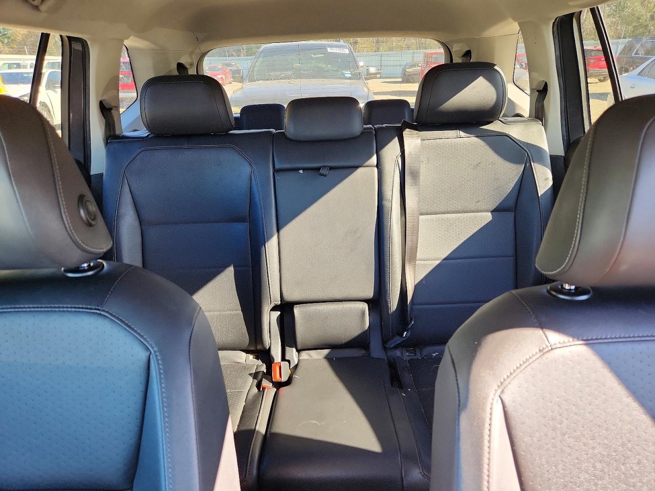 2020 VOLKSWAGEN TIGUAN SE photo 10