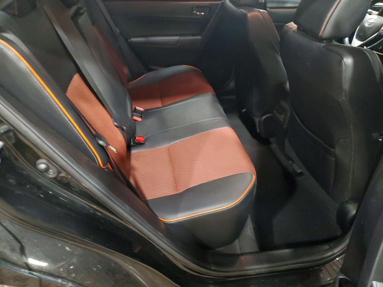 2018 TOYOTA COROLLA L photo 10
