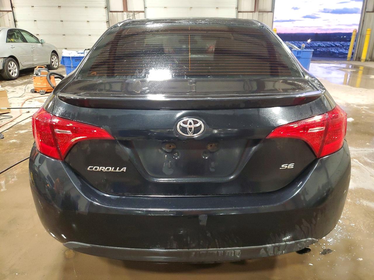 2018 TOYOTA COROLLA L photo 6