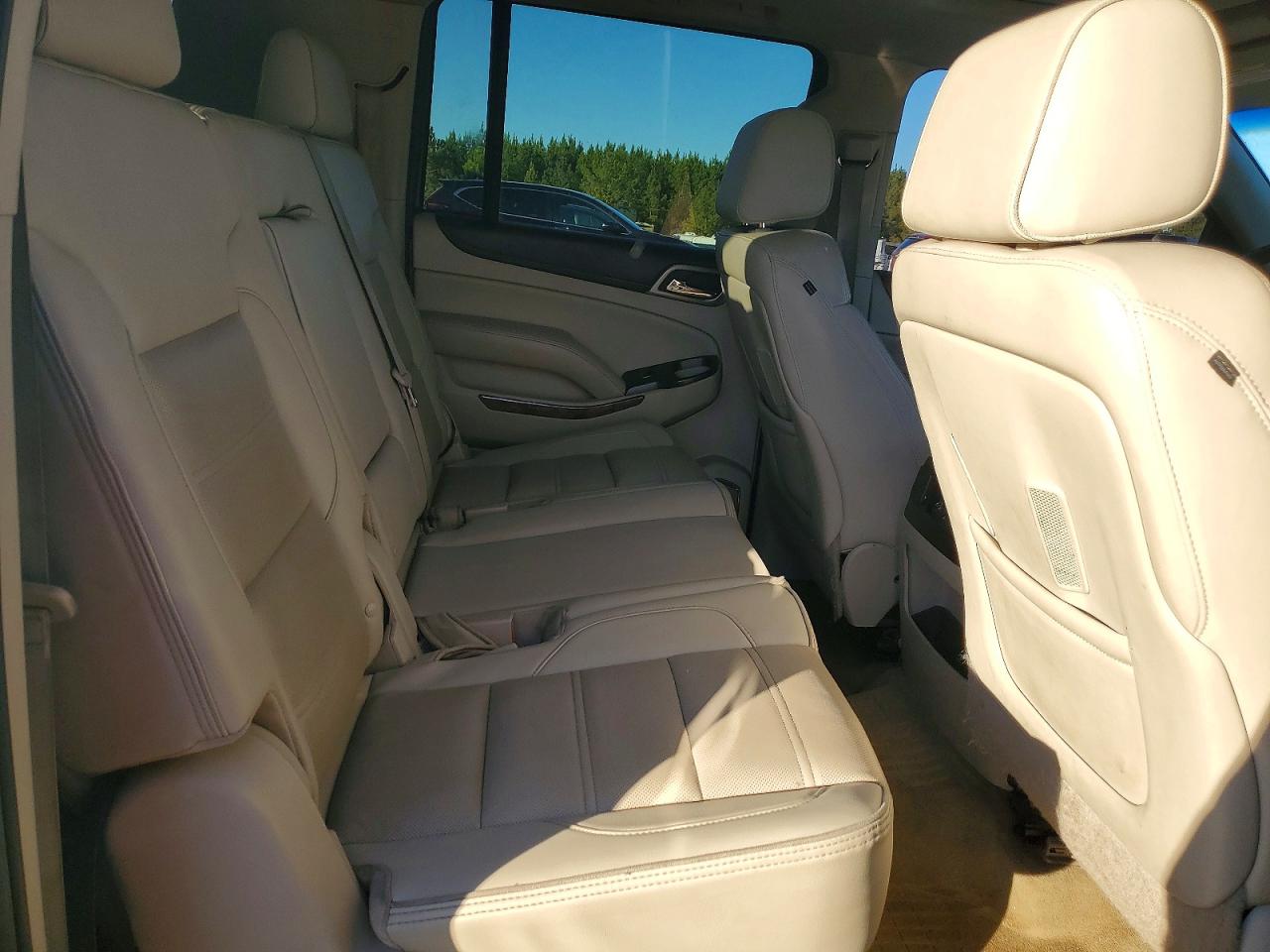 2015 GMC YUKON XL DENALI photo 37
