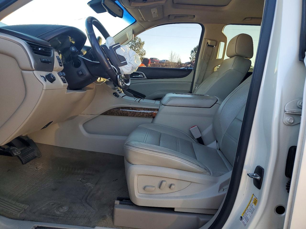 2015 GMC YUKON XL DENALI photo 25