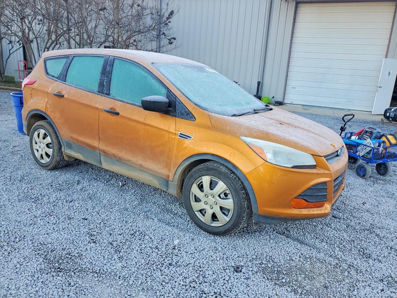 2016 FORD ESCAPE S photo 4