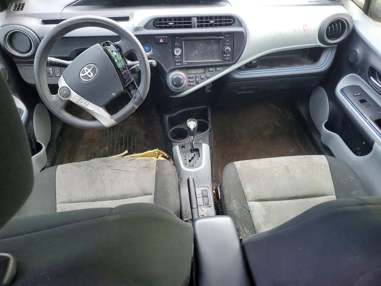 2012 TOYOTA PRIUS C photo 15