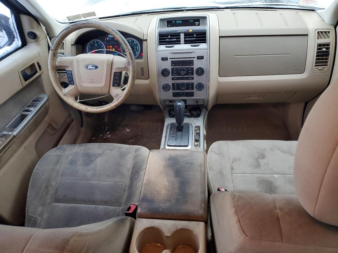 2010 FORD ESCAPE XLT photo 15