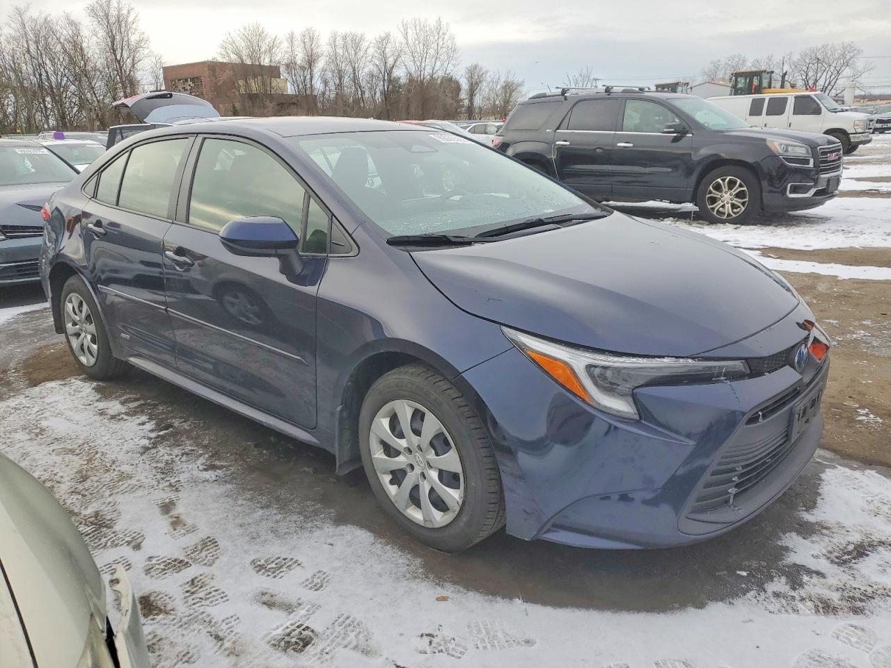 2023 TOYOTA COROLLA LE photo 4