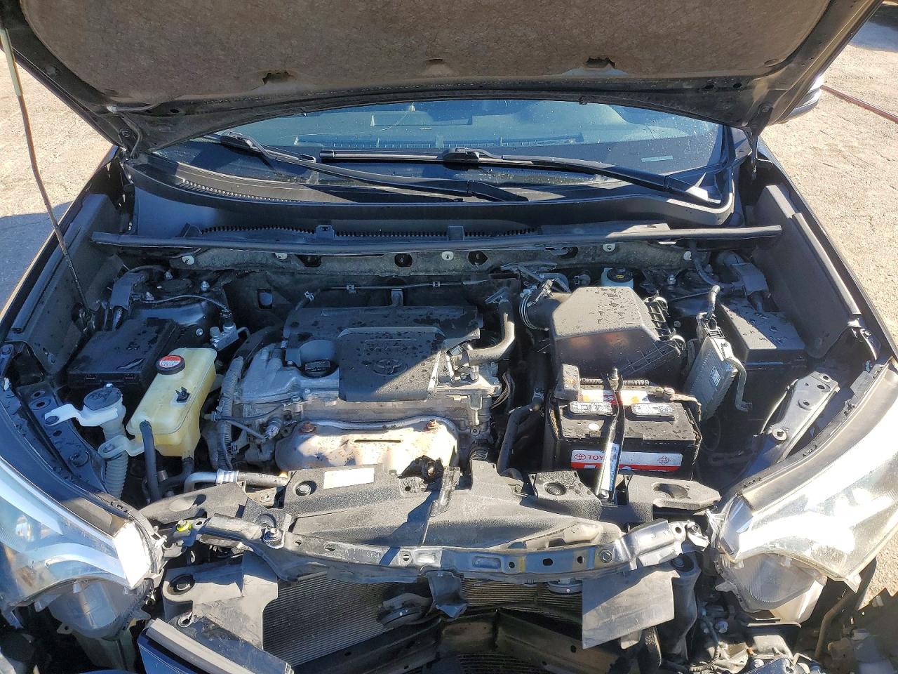 2016 TOYOTA RAV4 SE photo 23