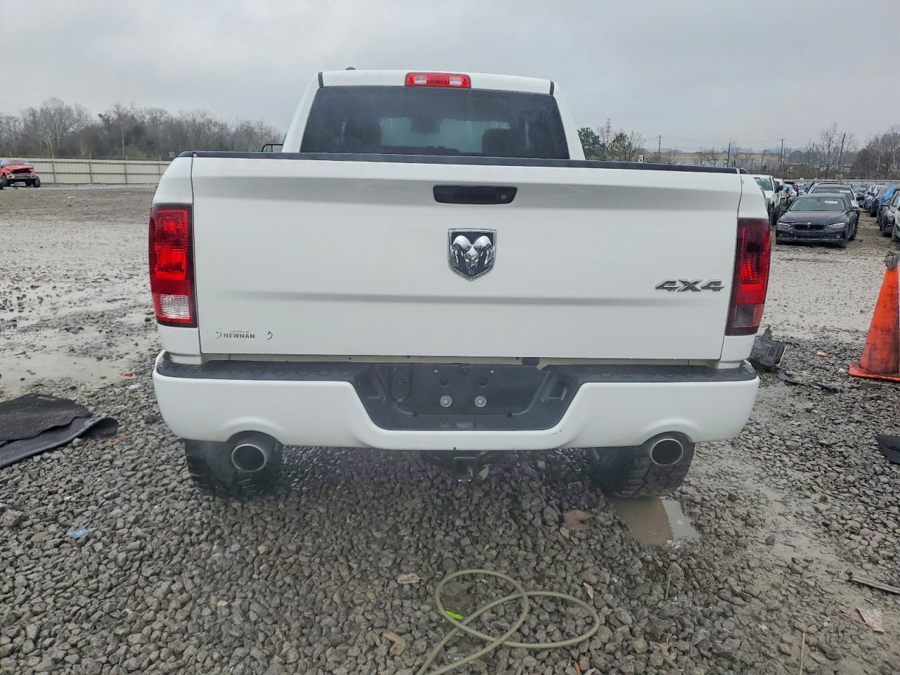 2017 RAM 1500 ST photo 6