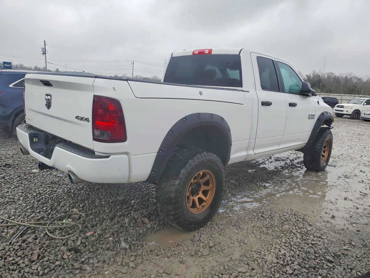 2017 RAM 1500 ST photo 3