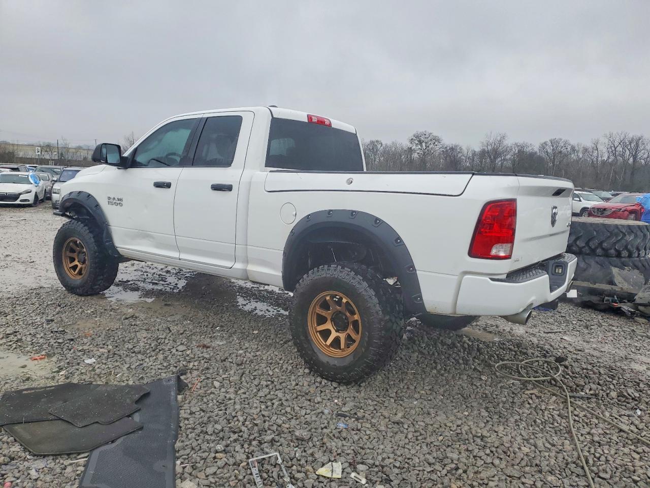 2017 RAM 1500 ST photo 2