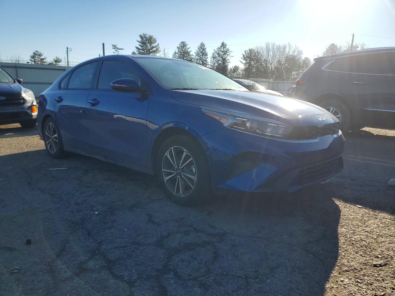 2024 KIA FORTE LX photo 4