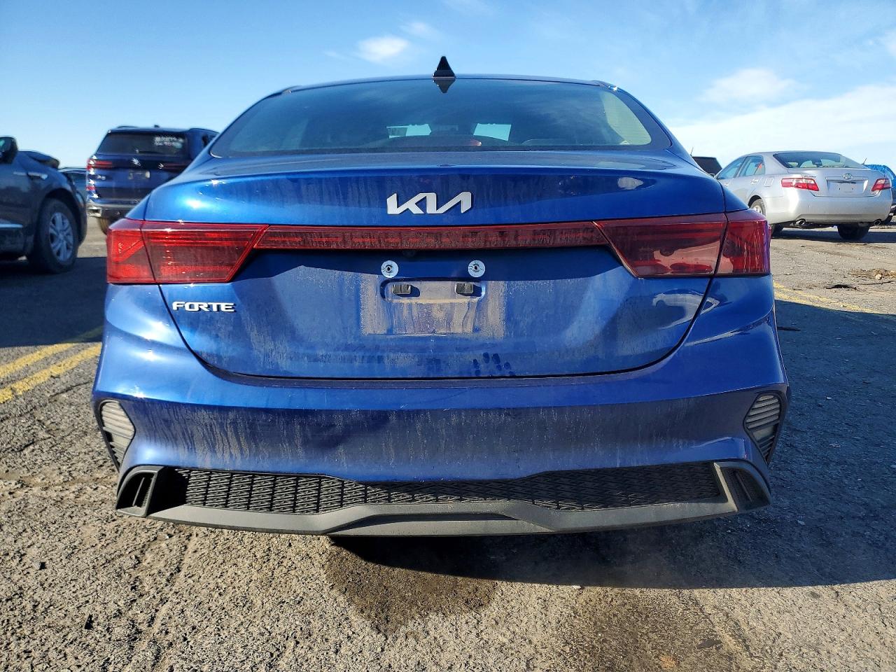 2024 KIA FORTE LX photo 6